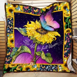 Live Life In Full Bloom Quilt Blanket
