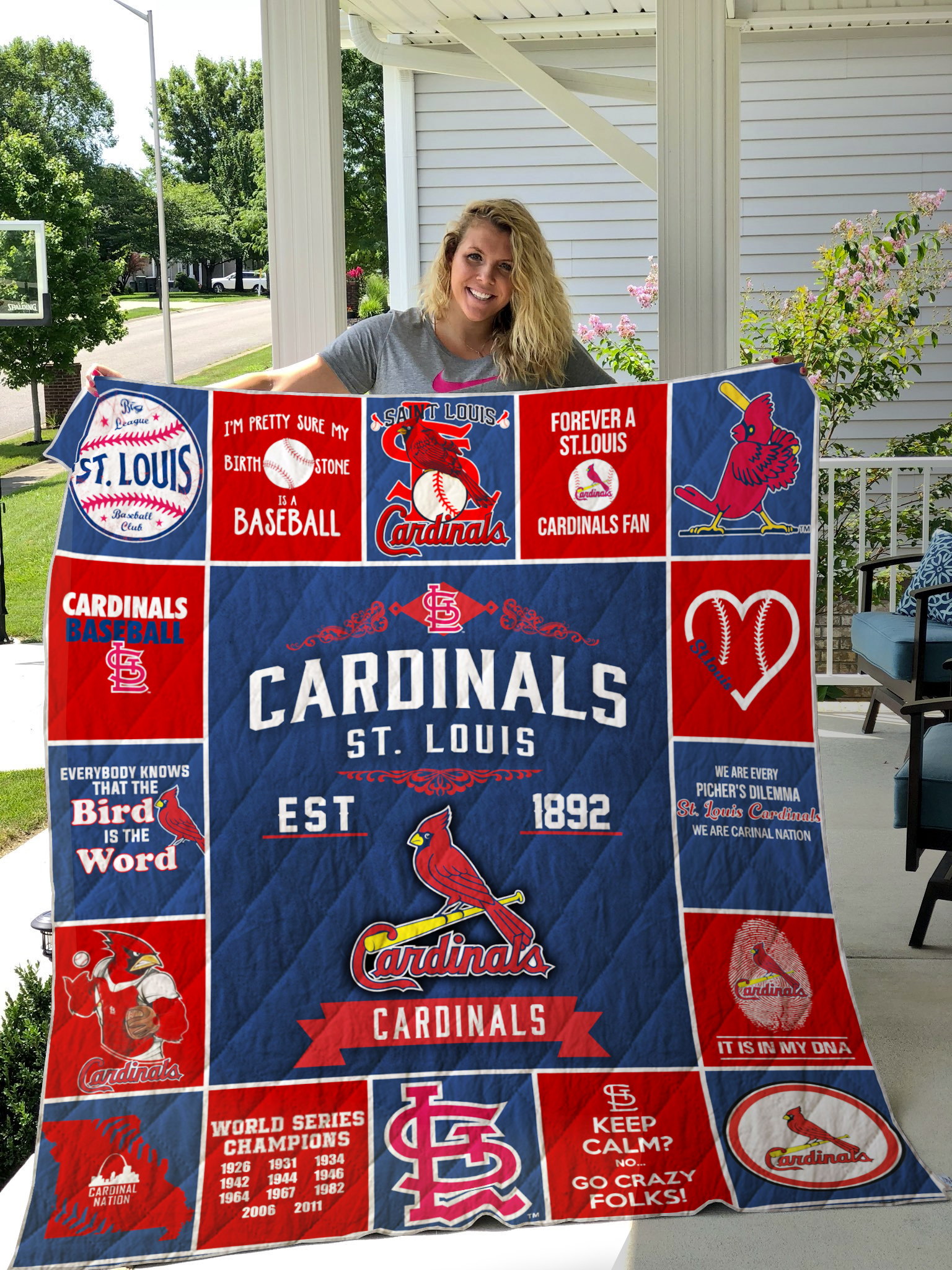 St. Louis Cardinals 60'' x 70'' Hometown Logo Fleece Blanket