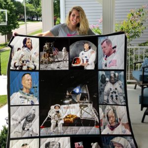 Neil Armstrong Quilt Blanket